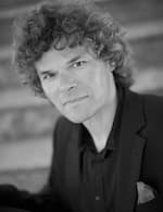 Christophe Gördes ist Mitbegründer und Ensemblemitglied der Kammeroper ...